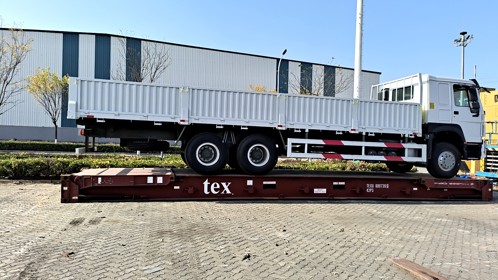 SINOTRUK HOWO 6*4 WYSYŁKA CIĘŻARÓWEK NA FILIPINY